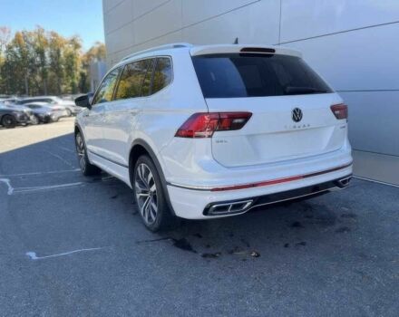 Білий Фольксваген Тігуан, об'ємом двигуна 2 л та пробігом 20 тис. км за 12000 $, фото 4 на Automoto.ua