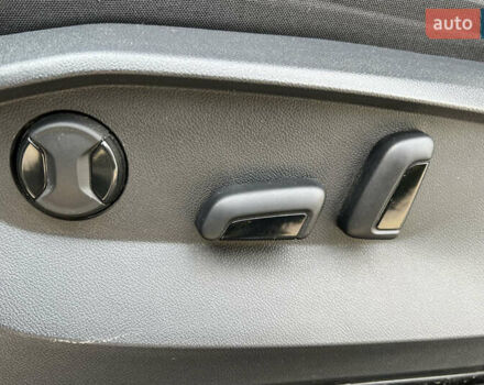 Белый Фольксваген Тигуан, объемом двигателя 2 л и пробегом 25 тыс. км за 25500 $, фото 13 на Automoto.ua