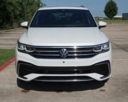 Белый Фольксваген Тигуан, объемом двигателя 2 л и пробегом 25 тыс. км за 20300 $, фото 1 на Automoto.ua