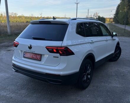 Білий Фольксваген Тігуан, об'ємом двигуна 2 л та пробігом 38 тис. км за 25950 $, фото 2 на Automoto.ua