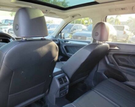 Білий Фольксваген Тігуан, об'ємом двигуна 2 л та пробігом 27 тис. км за 18400 $, фото 8 на Automoto.ua