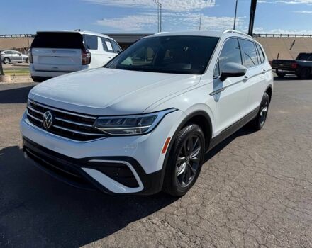 Белый Фольксваген Тигуан, объемом двигателя 2 л и пробегом 12 тыс. км за 15000 $, фото 2 на Automoto.ua