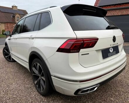 Белый Фольксваген Тигуан, объемом двигателя 2 л и пробегом 27 тыс. км за 17000 $, фото 2 на Automoto.ua