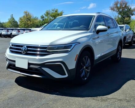 Білий Фольксваген Тігуан, об'ємом двигуна 2 л та пробігом 15 тис. км за 10700 $, фото 2 на Automoto.ua