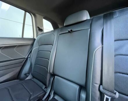 Белый Фольксваген Тигуан, объемом двигателя 2 л и пробегом 18 тыс. км за 7800 $, фото 12 на Automoto.ua