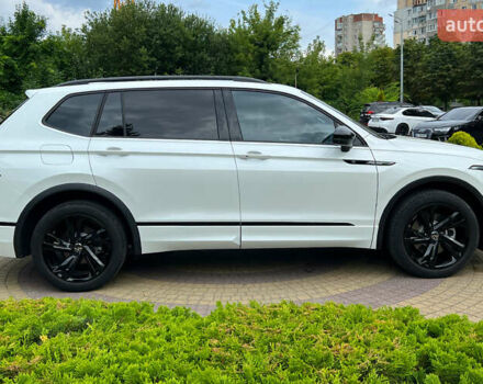 Білий Фольксваген Тігуан, об'ємом двигуна 2 л та пробігом 30 тис. км за 31500 $, фото 7 на Automoto.ua