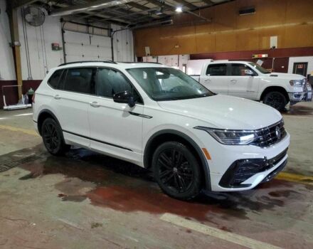 Білий Фольксваген Тігуан, об'ємом двигуна 2 л та пробігом 36 тис. км за 7000 $, фото 3 на Automoto.ua