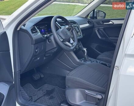 Белый Фольксваген Тигуан, объемом двигателя 1.98 л и пробегом 105 тыс. км за 21750 $, фото 23 на Automoto.ua