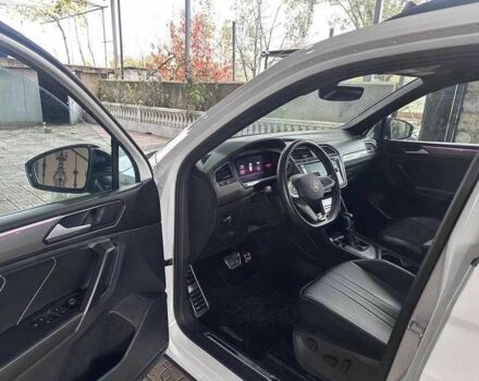 Білий Фольксваген Тігуан, об'ємом двигуна 2 л та пробігом 59 тис. км за 355 $, фото 5 на Automoto.ua