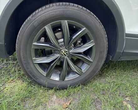 Белый Фольксваген Тигуан, объемом двигателя 2 л и пробегом 50 тыс. км за 29000 $, фото 21 на Automoto.ua