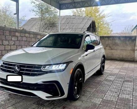 Білий Фольксваген Тігуан, об'ємом двигуна 2 л та пробігом 59 тис. км за 355 $, фото 1 на Automoto.ua