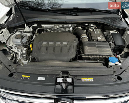 Белый Фольксваген Тигуан, объемом двигателя 1.98 л и пробегом 12 тыс. км за 39000 $, фото 27 на Automoto.ua