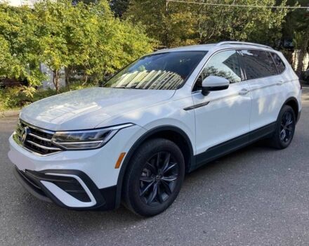 Белый Фольксваген Тигуан, объемом двигателя 2 л и пробегом 31 тыс. км за 16700 $, фото 3 на Automoto.ua