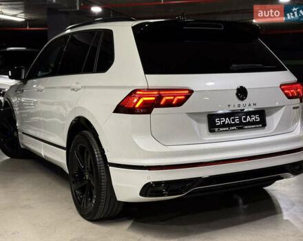 Белый Фольксваген Тигуан, объемом двигателя 2 л и пробегом 48 тыс. км за 42900 $, фото 12 на Automoto.ua