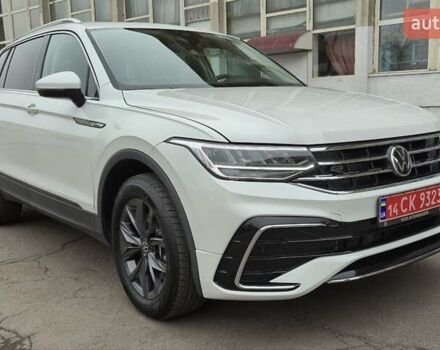 Білий Фольксваген Тігуан, об'ємом двигуна 2.01 л та пробігом 15 тис. км за 27700 $, фото 5 на Automoto.ua
