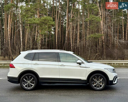 Белый Фольксваген Тигуан, объемом двигателя 1.98 л и пробегом 48 тыс. км за 26999 $, фото 7 на Automoto.ua