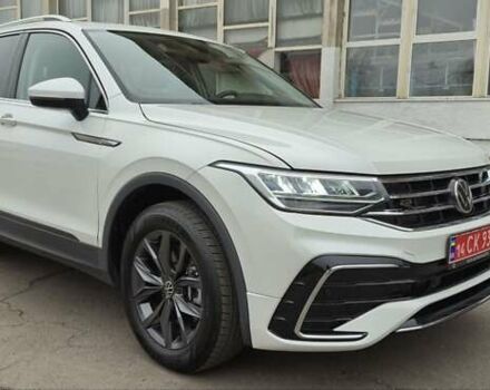 Білий Фольксваген Тігуан, об'ємом двигуна 2.01 л та пробігом 15 тис. км за 27700 $, фото 22 на Automoto.ua