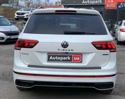 Белый Фольксваген Тигуан, объемом двигателя 2 л и пробегом 45 тыс. км за 28290 $, фото 5 на Automoto.ua