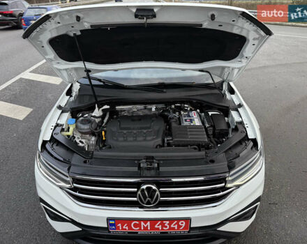 Белый Фольксваген Тигуан, объемом двигателя 1.98 л и пробегом 48 тыс. км за 26999 $, фото 46 на Automoto.ua