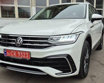 Білий Фольксваген Тігуан, об'ємом двигуна 2.01 л та пробігом 15 тис. км за 27700 $, фото 3 на Automoto.ua