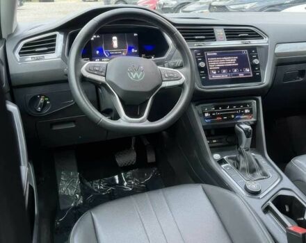 Білий Фольксваген Тігуан, об'ємом двигуна 2 л та пробігом 28 тис. км за 16400 $, фото 6 на Automoto.ua