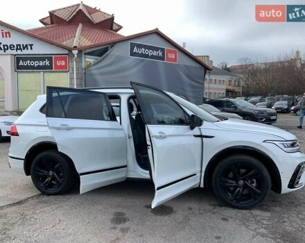 Белый Фольксваген Тигуан, объемом двигателя 2 л и пробегом 45 тыс. км за 28290 $, фото 14 на Automoto.ua