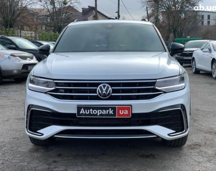 Белый Фольксваген Тигуан, объемом двигателя 2 л и пробегом 45 тыс. км за 28290 $, фото 1 на Automoto.ua