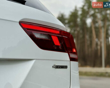 Белый Фольксваген Тигуан, объемом двигателя 1.98 л и пробегом 48 тыс. км за 26999 $, фото 11 на Automoto.ua