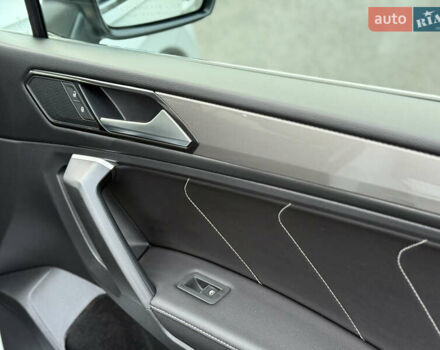 Белый Фольксваген Тигуан, объемом двигателя 1.98 л и пробегом 48 тыс. км за 26999 $, фото 34 на Automoto.ua