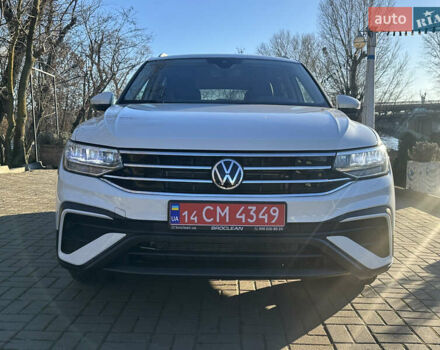 Белый Фольксваген Тигуан, объемом двигателя 1.98 л и пробегом 48 тыс. км за 25900 $, фото 1 на Automoto.ua