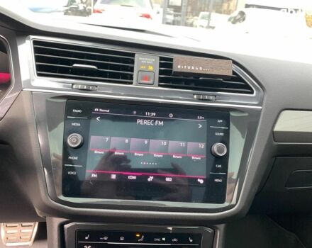 Белый Фольксваген Тигуан, объемом двигателя 2 л и пробегом 45 тыс. км за 28290 $, фото 35 на Automoto.ua