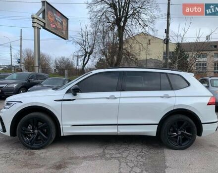 Белый Фольксваген Тигуан, объемом двигателя 2 л и пробегом 45 тыс. км за 28290 $, фото 6 на Automoto.ua