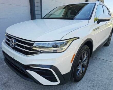 Белый Фольксваген Тигуан, объемом двигателя 2 л и пробегом 23 тыс. км за 12000 $, фото 2 на Automoto.ua