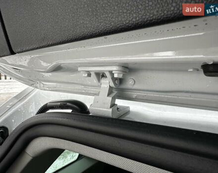 Белый Фольксваген Тигуан, объемом двигателя 1.98 л и пробегом 12 тыс. км за 39000 $, фото 39 на Automoto.ua