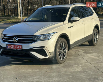 Белый Фольксваген Тигуан, объемом двигателя 1.98 л и пробегом 48 тыс. км за 25900 $, фото 12 на Automoto.ua