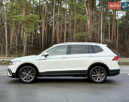 Белый Фольксваген Тигуан, объемом двигателя 1.98 л и пробегом 48 тыс. км за 26999 $, фото 6 на Automoto.ua