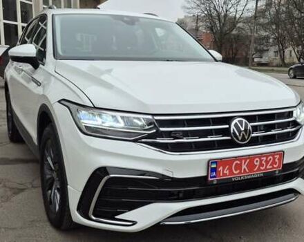 Білий Фольксваген Тігуан, об'ємом двигуна 2.01 л та пробігом 15 тис. км за 27700 $, фото 12 на Automoto.ua