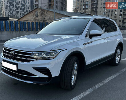Белый Фольксваген Тигуан, объемом двигателя 1.98 л и пробегом 12 тыс. км за 39000 $, фото 1 на Automoto.ua