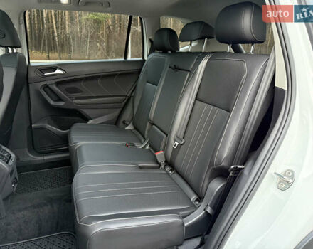 Белый Фольксваген Тигуан, объемом двигателя 1.98 л и пробегом 48 тыс. км за 26999 $, фото 40 на Automoto.ua