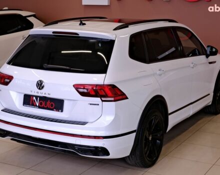 Белый Фольксваген Тигуан, объемом двигателя 2 л и пробегом 54 тыс. км за 32900 $, фото 4 на Automoto.ua