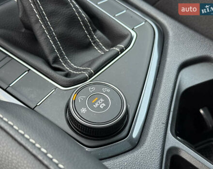 Белый Фольксваген Тигуан, объемом двигателя 1.98 л и пробегом 48 тыс. км за 26999 $, фото 30 на Automoto.ua