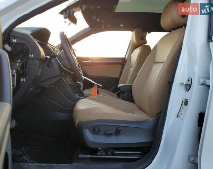 Белый Фольксваген Тигуан, объемом двигателя 2 л и пробегом 31 тыс. км за 7000 $, фото 6 на Automoto.ua