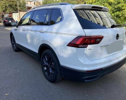 Белый Фольксваген Тигуан, объемом двигателя 2 л и пробегом 31 тыс. км за 16700 $, фото 4 на Automoto.ua