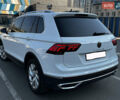 Белый Фольксваген Тигуан, объемом двигателя 1.98 л и пробегом 12 тыс. км за 39000 $, фото 3 на Automoto.ua
