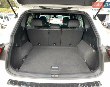 Белый Фольксваген Тигуан, объемом двигателя 2 л и пробегом 45 тыс. км за 28290 $, фото 33 на Automoto.ua