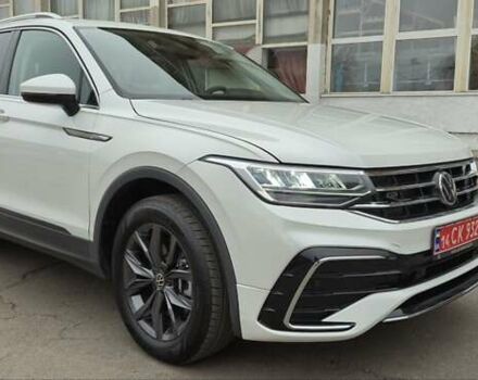 Білий Фольксваген Тігуан, об'ємом двигуна 2.01 л та пробігом 15 тис. км за 27700 $, фото 15 на Automoto.ua
