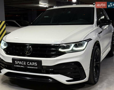 Белый Фольксваген Тигуан, объемом двигателя 2 л и пробегом 48 тыс. км за 42900 $, фото 6 на Automoto.ua