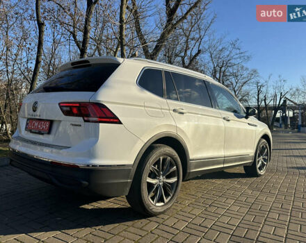 Белый Фольксваген Тигуан, объемом двигателя 1.98 л и пробегом 48 тыс. км за 25900 $, фото 7 на Automoto.ua