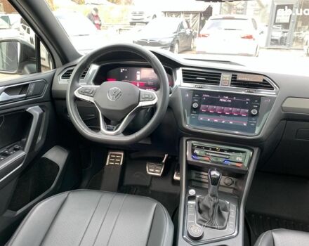 Белый Фольксваген Тигуан, объемом двигателя 2 л и пробегом 45 тыс. км за 28290 $, фото 28 на Automoto.ua