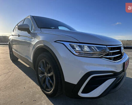 Белый Фольксваген Тигуан, объемом двигателя 1.98 л и пробегом 48 тыс. км за 25900 $, фото 23 на Automoto.ua